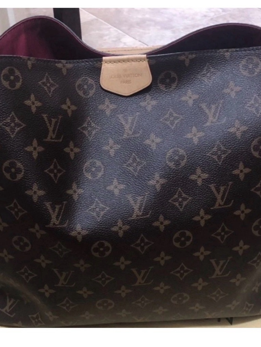 Louis Vuitton Monogram Shoulder Bag. Graceful MM